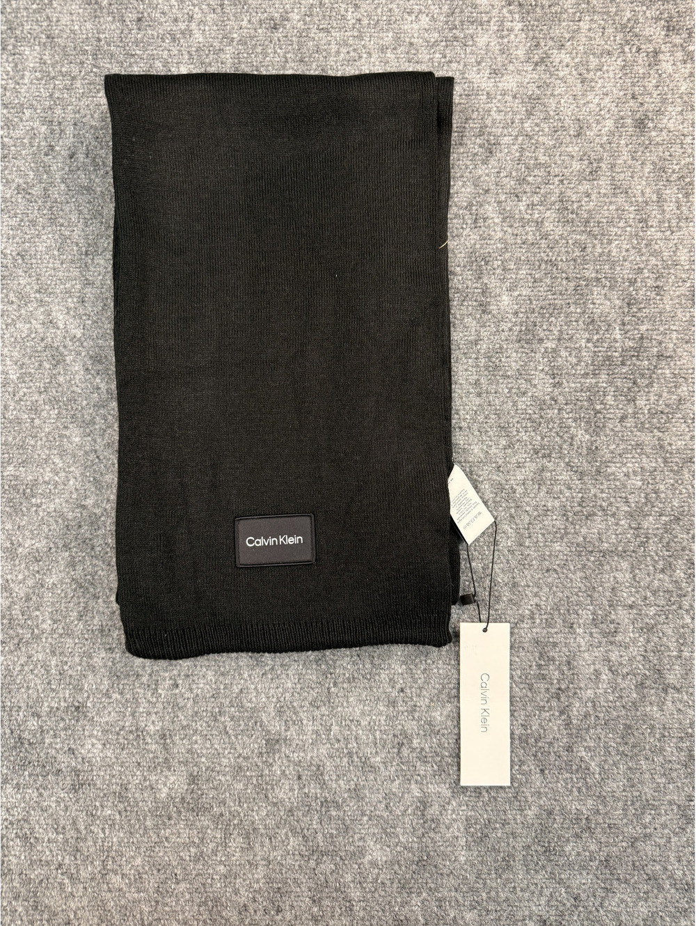 Calvin Klein Men's Black Knit Scarf